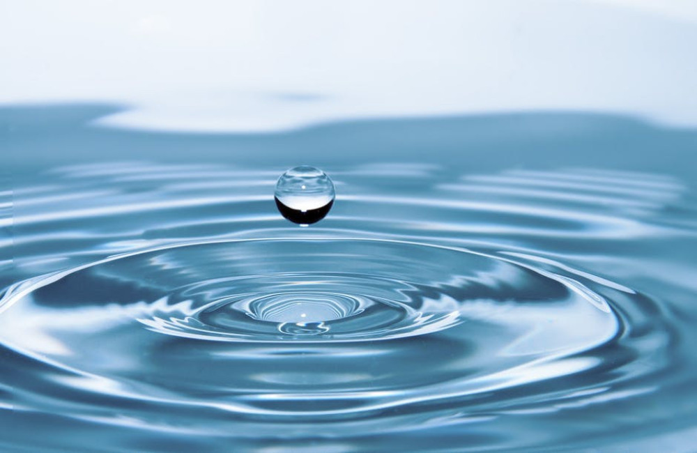 Waarom gaan je vingers rimpelen in water en wat is het nut ervan?