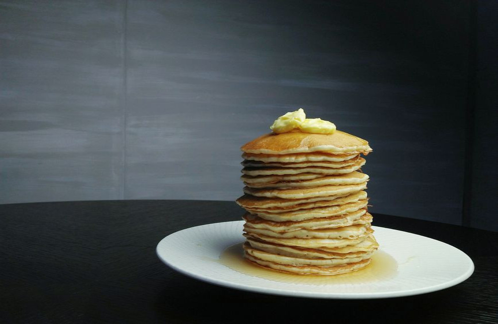 Hoeveel pannenkoeken bak je van 500 gram bloem en voor hoeveel personen is dat genoeg